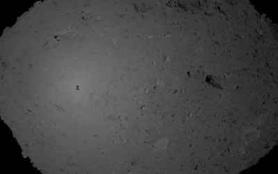 Hayabusa 2 just tried to collect asteroid dust for the first time