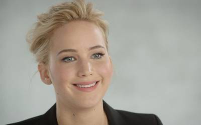 Jennifer Lawrence Has Priceless Advice for 10-Year-Oldsâ€”and All of Us