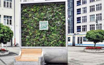Urban “Tree” Wall Cleans as Much Polluted Air as an Entire Forest